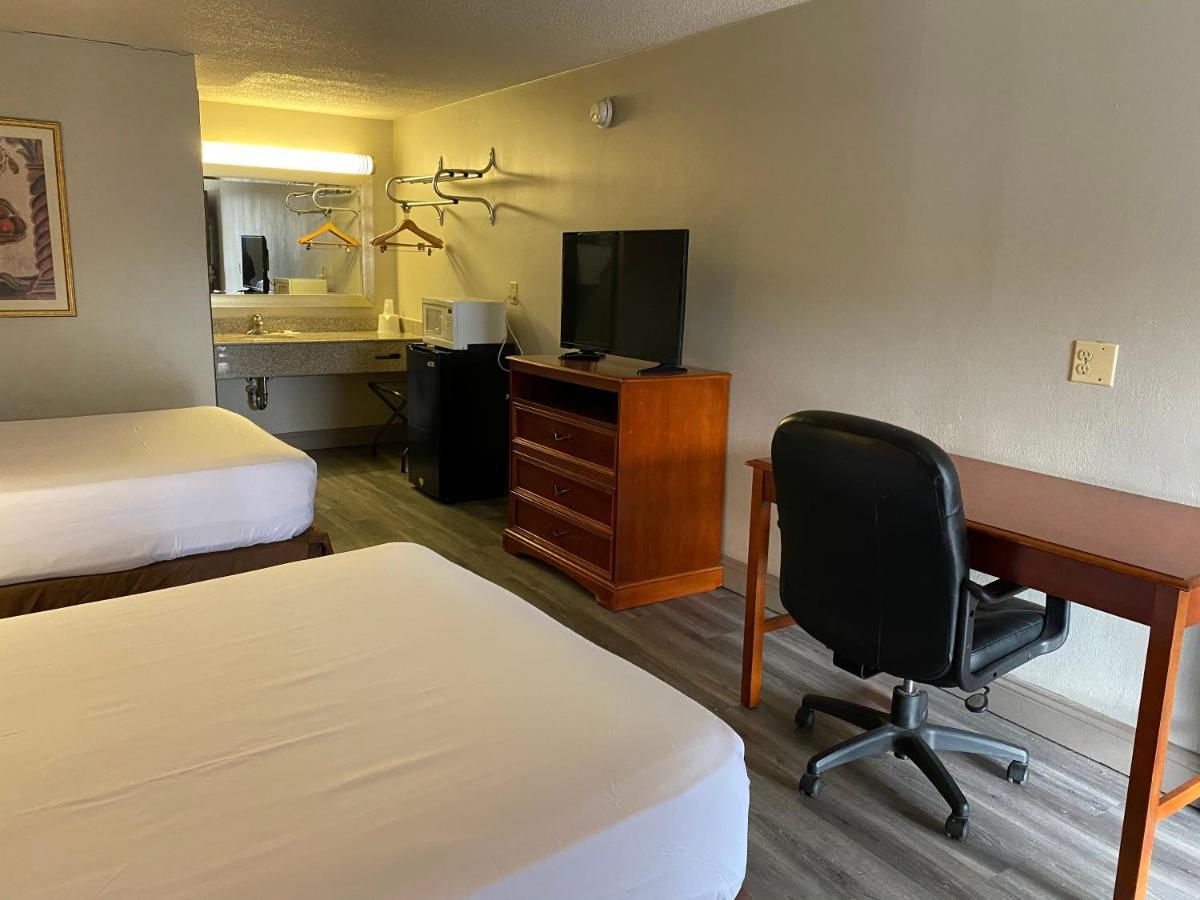 Travelodge By Wyndham Laurel Ft Meade Near Nsa Exterior photo