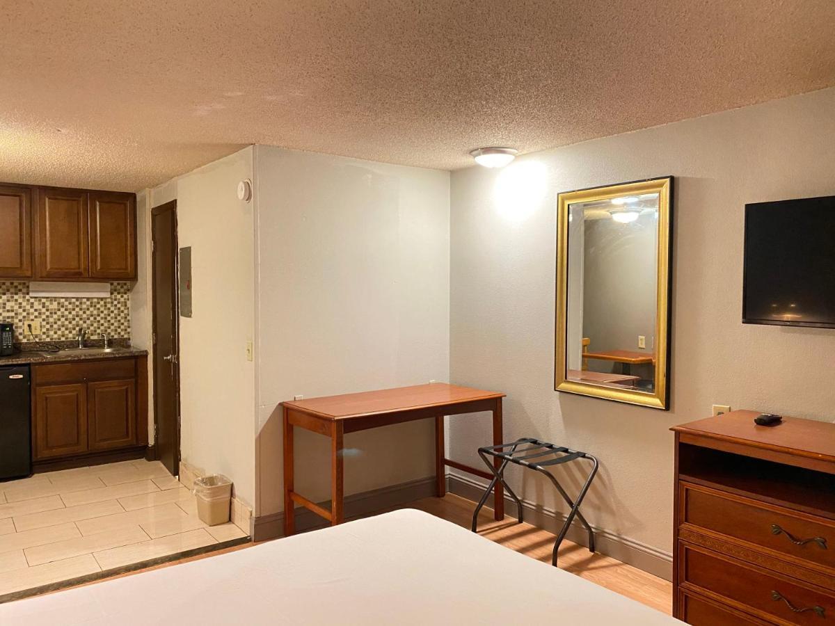 Travelodge By Wyndham Laurel Ft Meade Near Nsa Exterior photo