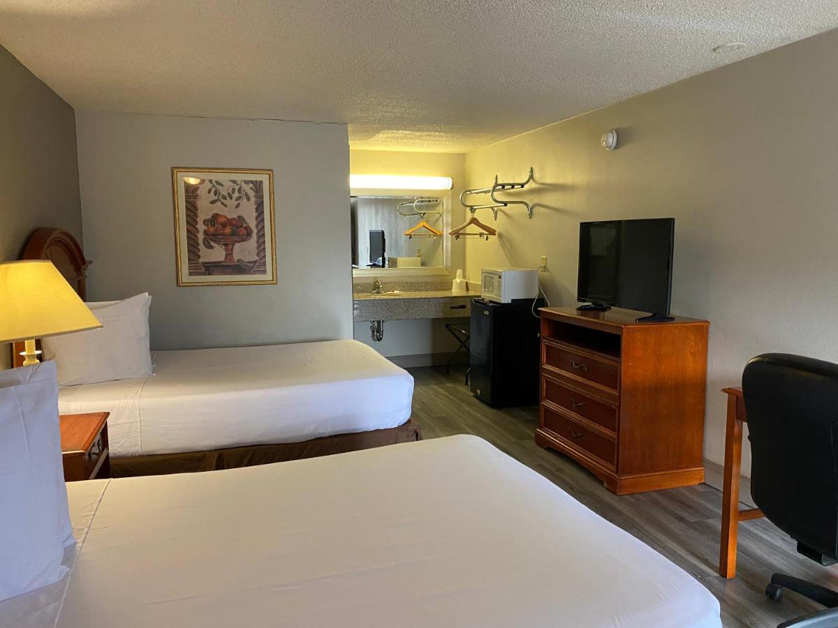 Travelodge By Wyndham Laurel Ft Meade Near Nsa Exterior photo